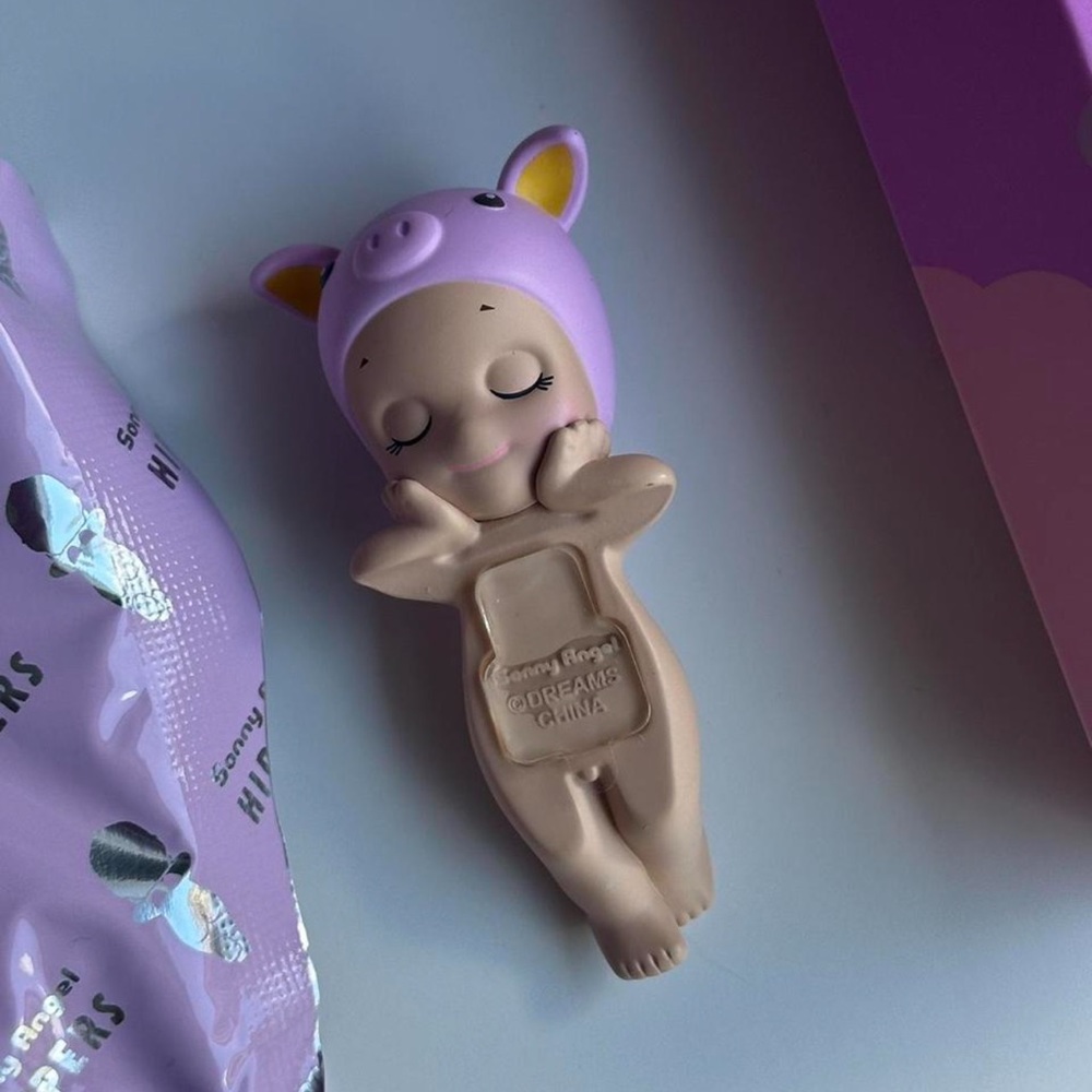 Authentic Sonny Angel Dreaming Hipper Pig - new, unused